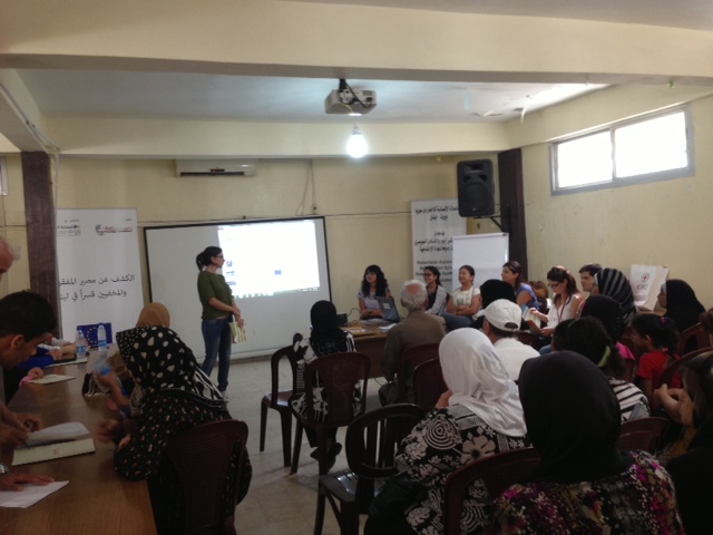 ACT speaker at information meeting in Shatila Camp